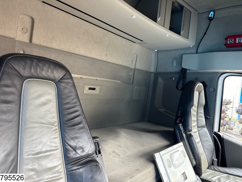 Volvo FH 500 6x2, EURO 6, RHD, Compressor - Tractor unit: picture 5 Volvo FH 500 6x2, EURO 6, RHD, Compressor - Tractor unit: picture 5