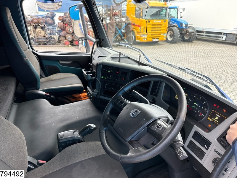 Tractor unit Volvo FM 460 6x2, EURO 6, RHD, Compressor: picture 8