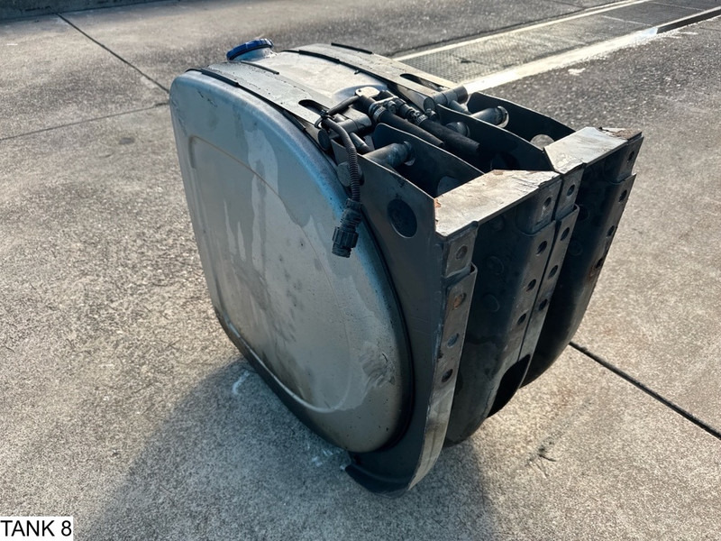 Universeel AdBlue Tank - Fuel tank: picture 4 Universeel AdBlue Tank - Fuel tank: picture 4