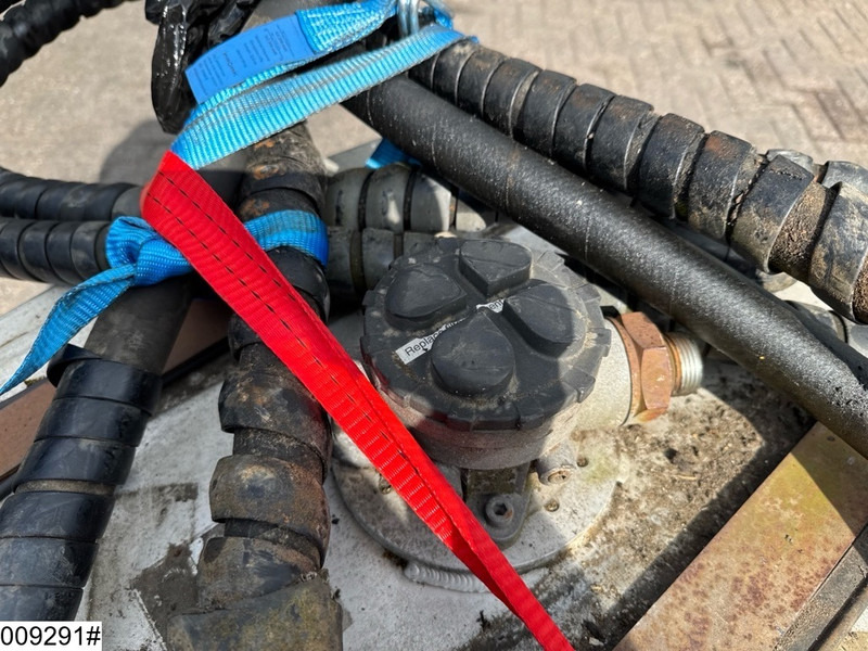 Leasing of Universeel Pump, tank and hydraulic hoses Universeel Pump, tank and hydraulic hoses: picture 10