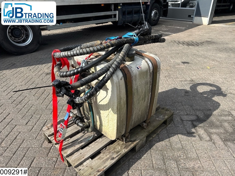Universeel Pump, tank and hydraulic hoses - Hydraulic tank for Truck: picture 1 Universeel Pump, tank and hydraulic hoses - Hydraulic tank for Truck: picture 1