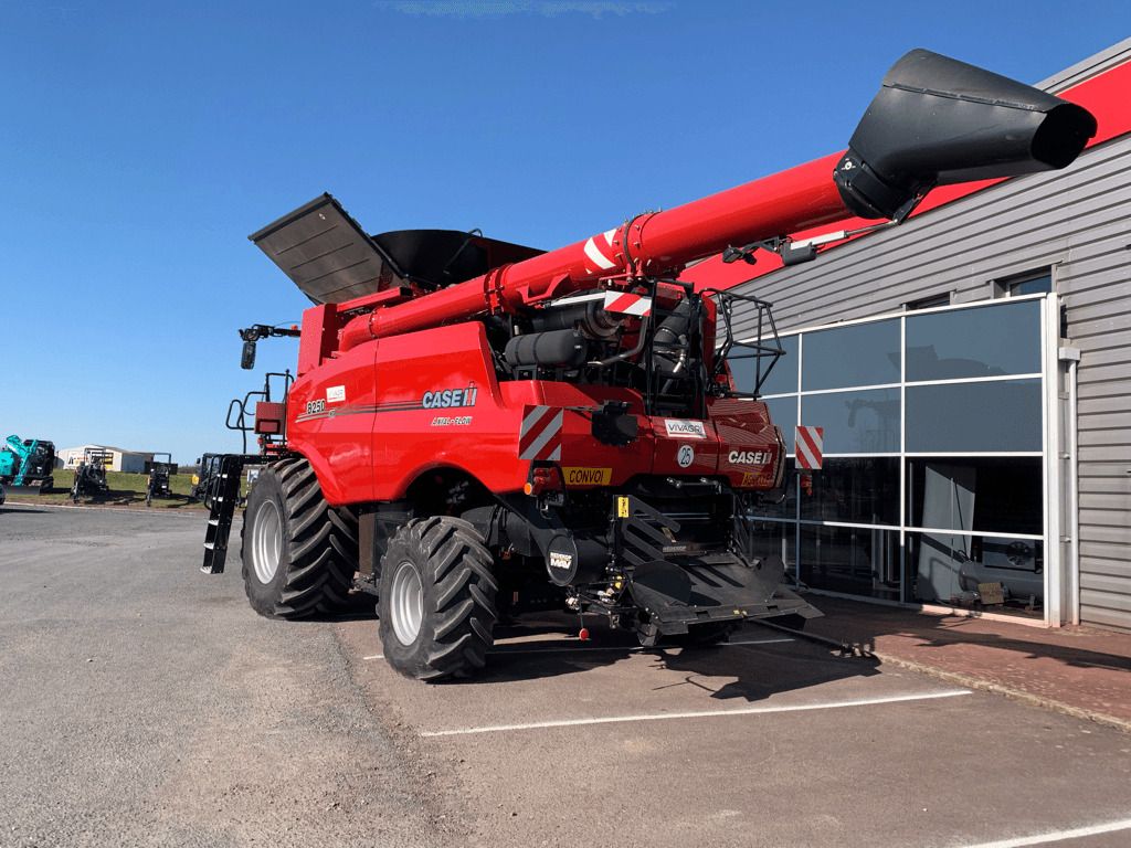 CASEIH AXIAL FLOW 8250 - Combine harvester: picture 4 CASEIH AXIAL FLOW 8250 - Combine harvester: picture 4