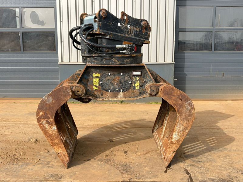 Caterpillar G320B-D - Excavator: picture 1 Caterpillar G320B-D - Excavator: picture 1