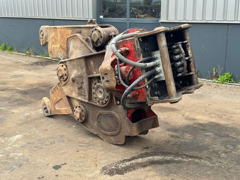 Verachtert Demolition shear VTC 30 with oilquick 70/55 - Demolition shears for Excavator: picture 2 Verachtert Demolition shear VTC 30 with oilquick 70/55 - Demolition shears for Excavator: picture 2
