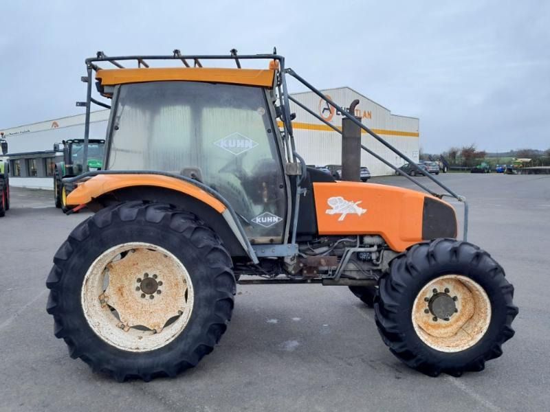 RENAULT ERGOS95 - Farm tractor: picture 4 RENAULT ERGOS95 - Farm tractor: picture 4