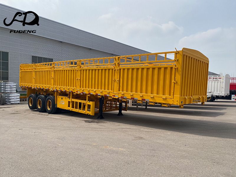 FUDENG Customized Tri Axle 13M Fence Semi Trailer - Livestock semi-trailer: picture 1 FUDENG Customized Tri Axle 13M Fence Semi Trailer - Livestock semi-trailer: picture 1