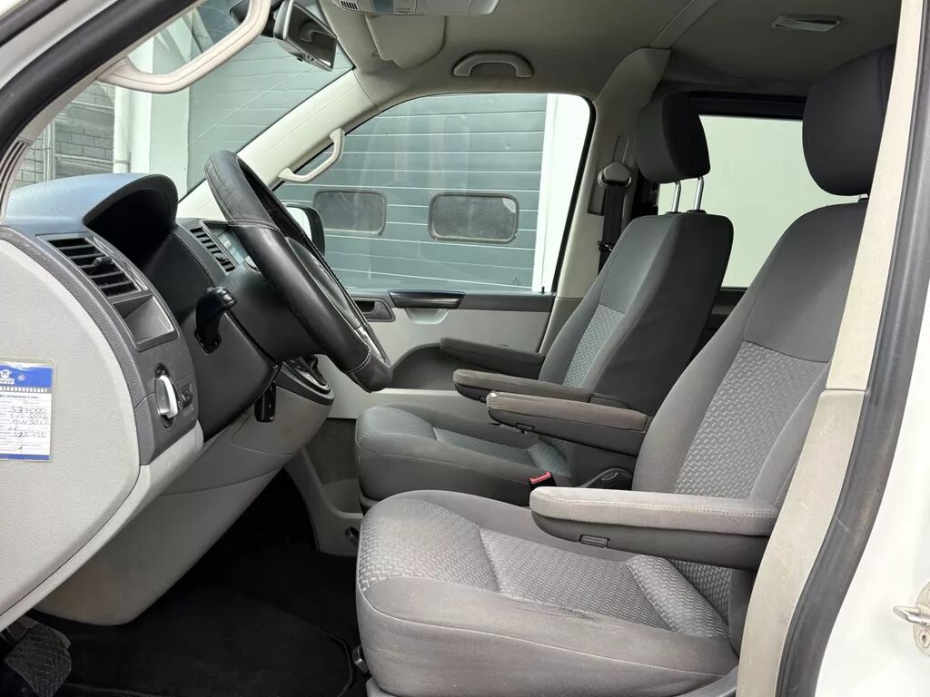 Volkswagen Transporter 2.0TDI 140pk Autom. L2H1 DC 5-pers. MARGE! - Small van: picture 3 Volkswagen Transporter 2.0TDI 140pk Autom. L2H1 DC 5-pers. MARGE! - Small van: picture 3