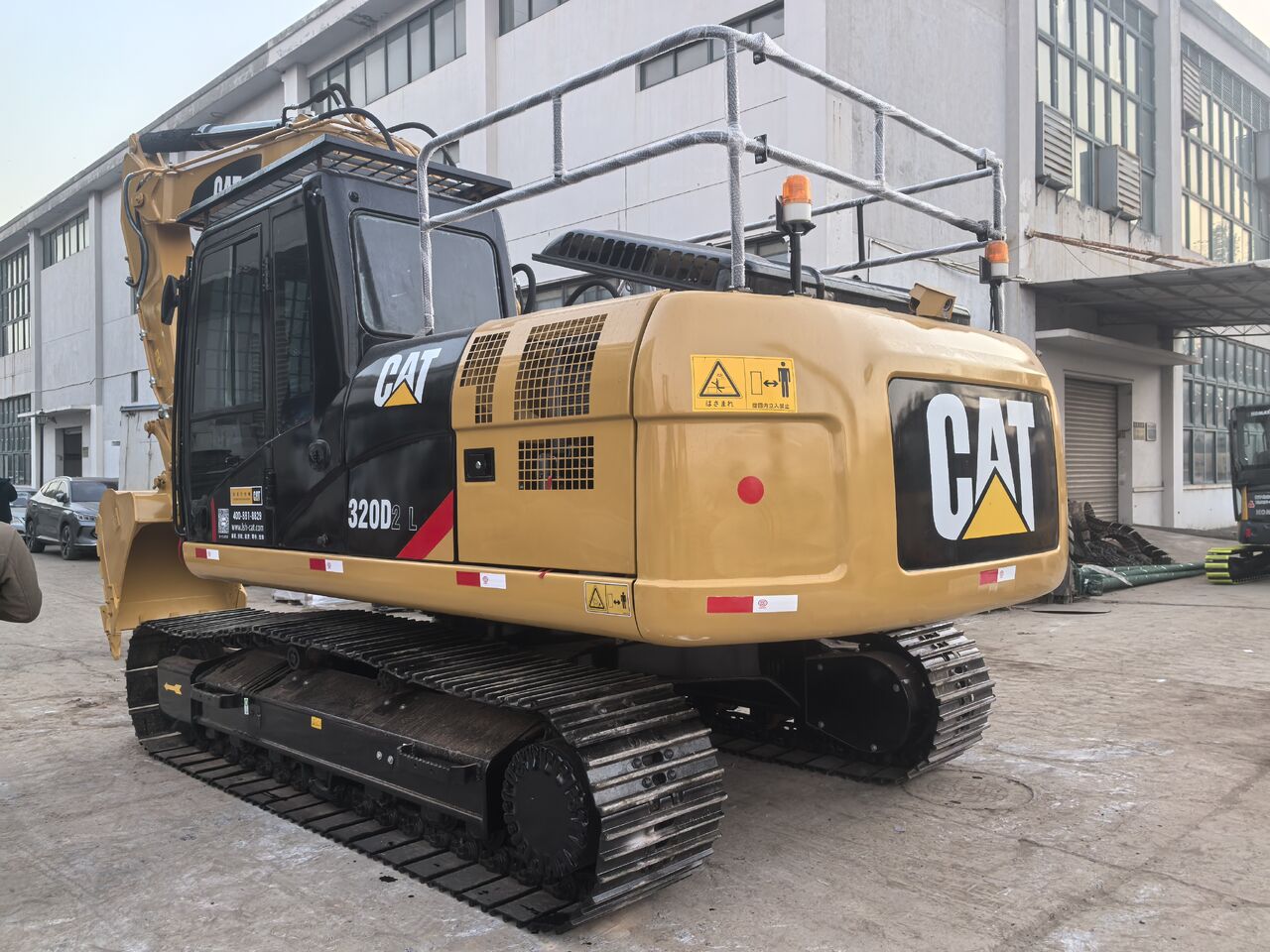 CATERPILLAR 320d2 - Excavator: picture 3 CATERPILLAR 320d2 - Excavator: picture 3