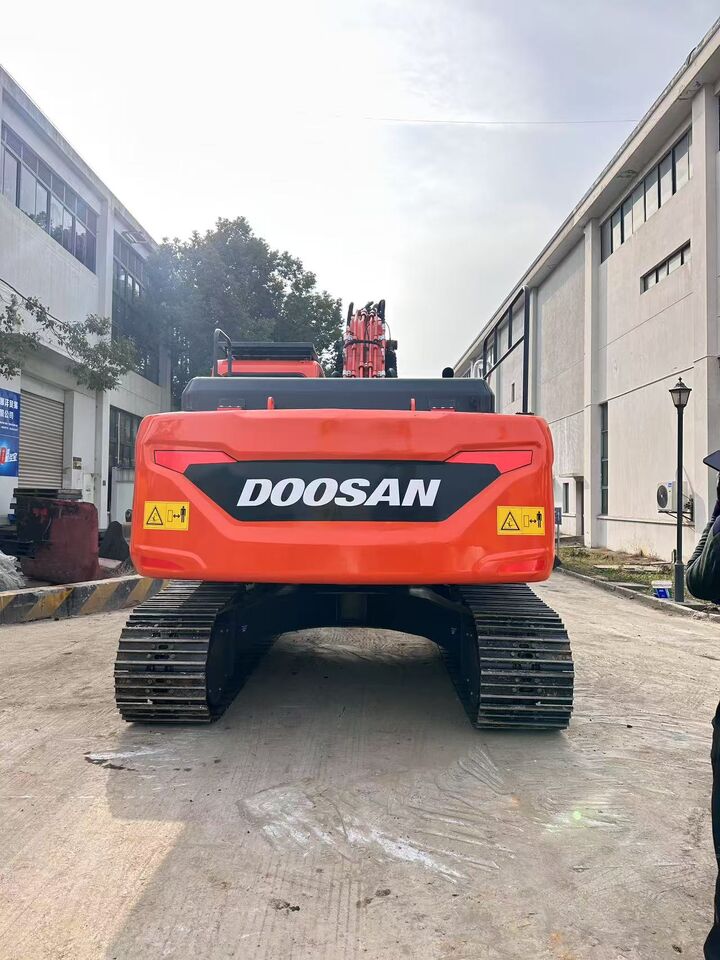 DOOSAN dx225lc - Crawler excavator: picture 2 DOOSAN dx225lc - Crawler excavator: picture 2