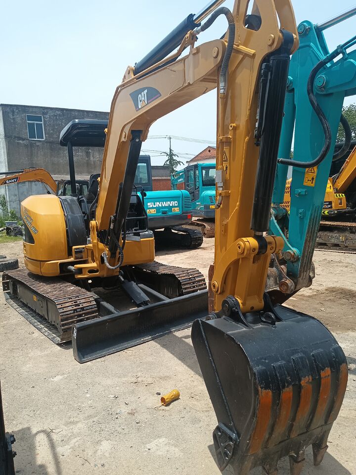 CATERPILLAR 304C - Mini excavator: picture 4 CATERPILLAR 304C - Mini excavator: picture 4