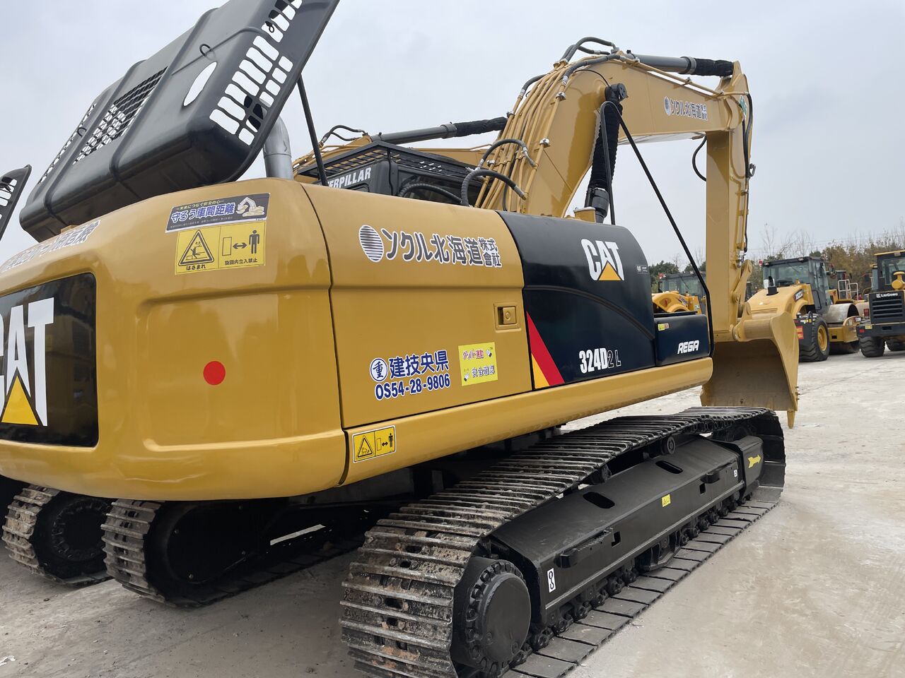 CATERPILLAR 324D2L - Crawler excavator: picture 1 CATERPILLAR 324D2L - Crawler excavator: picture 1