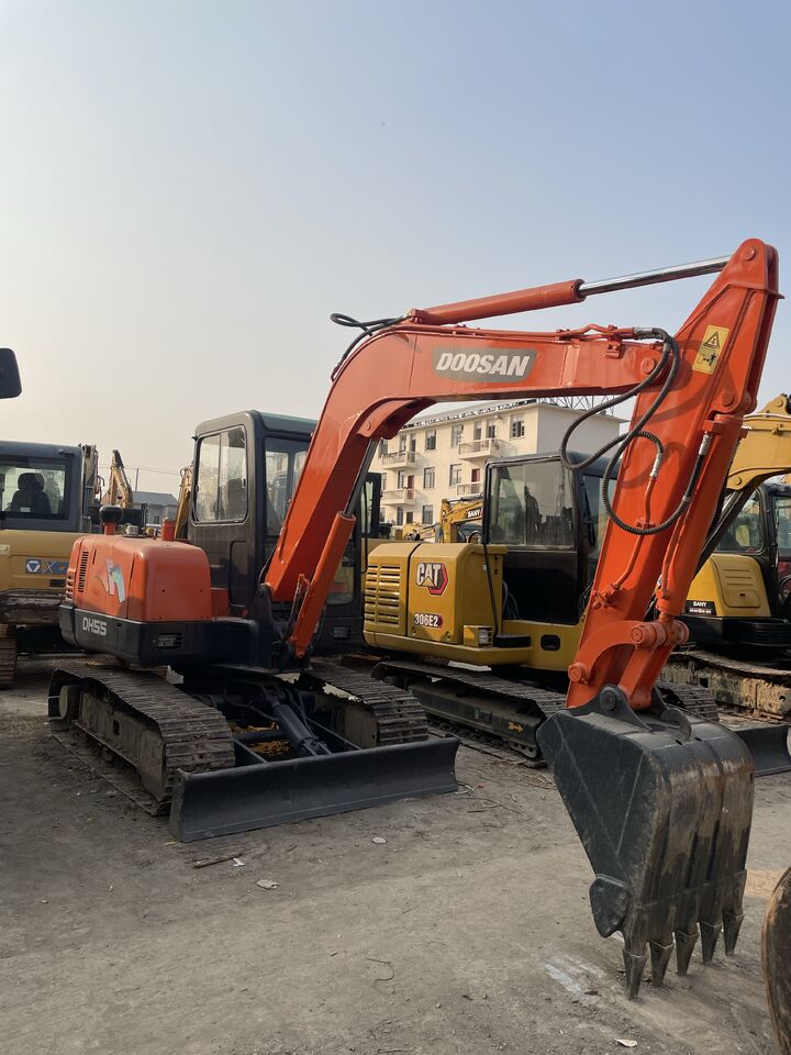 DOOSAN DH55 - Mini excavator: picture 3 DOOSAN DH55 - Mini excavator: picture 3