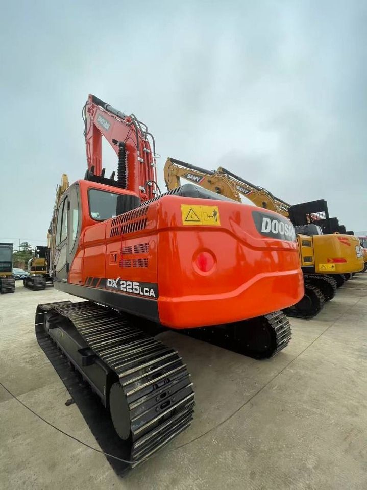 DOOSAN DX 225 LC - Crawler excavator: picture 1 DOOSAN DX 225 LC - Crawler excavator: picture 1