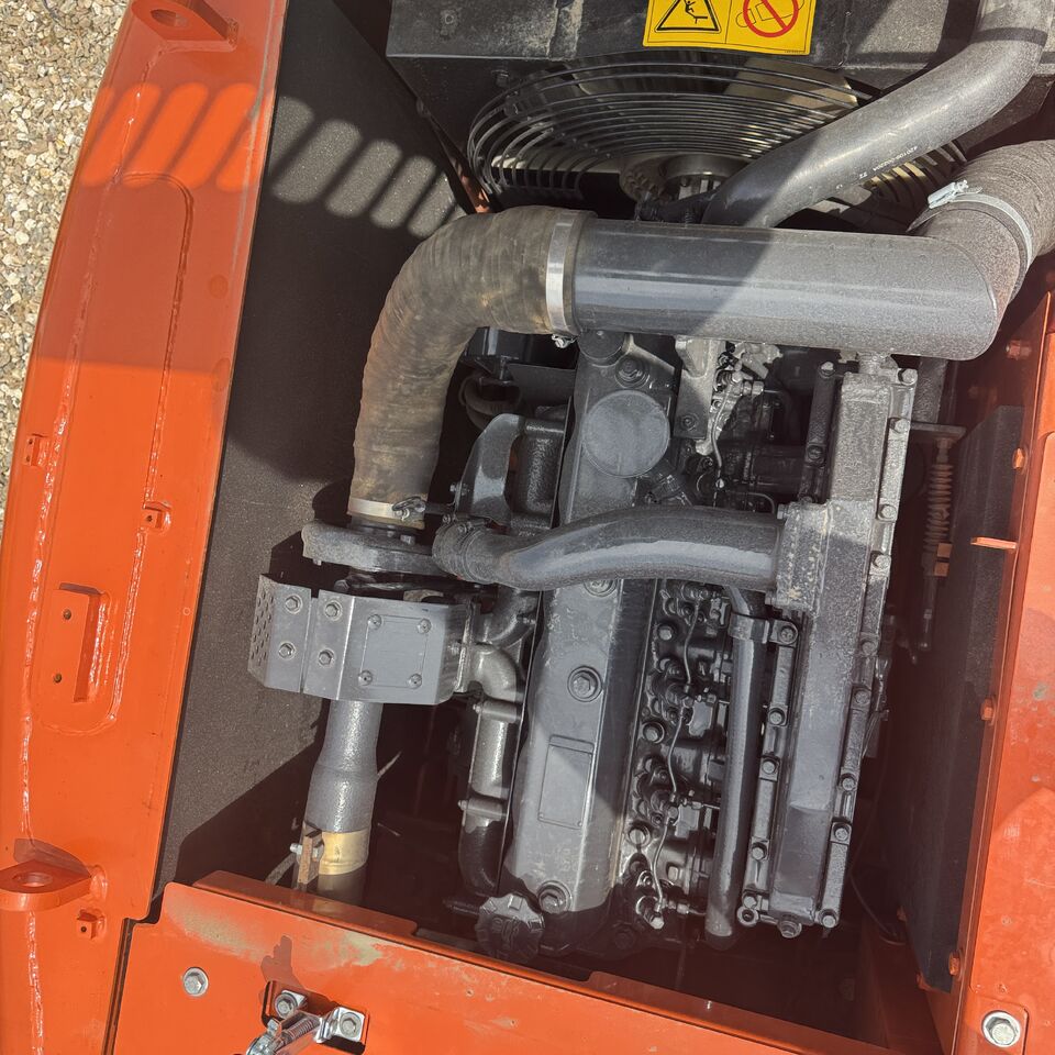 DOOSAN DX150 - Crawler excavator: picture 4 DOOSAN DX150 - Crawler excavator: picture 4