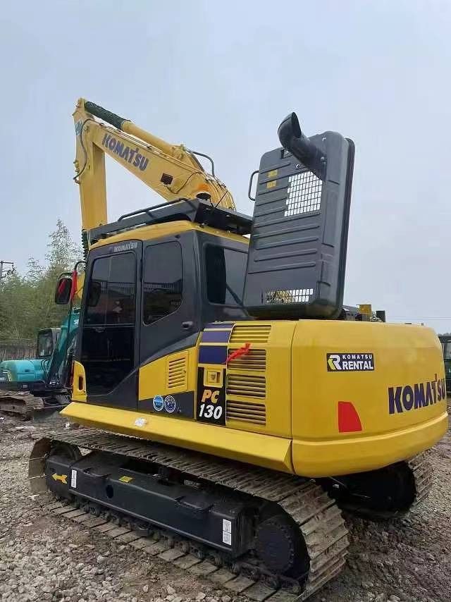 KOMATSU PC130 - Crawler excavator: picture 2 KOMATSU PC130 - Crawler excavator: picture 2