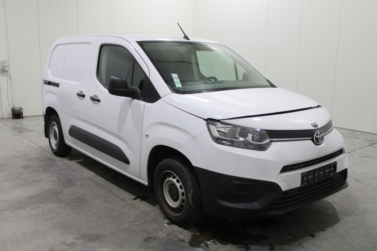 TOYOTA PROACE CITY - Small van: picture 2 TOYOTA PROACE CITY - Small van: picture 2