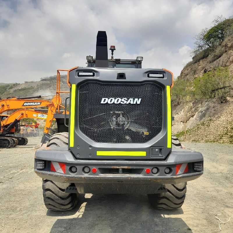 CARGADOR FRONTAL DOOSANDL320 - Wheel loader: picture 3 CARGADOR FRONTAL DOOSANDL320 - Wheel loader: picture 3