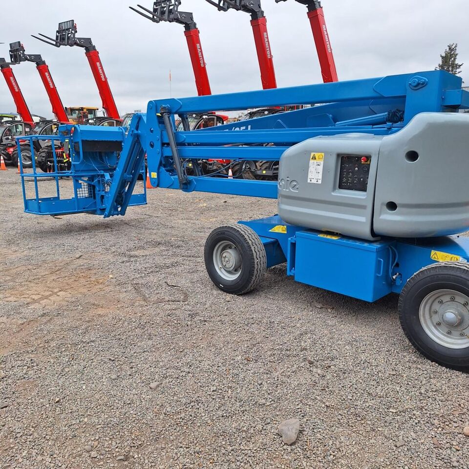 PLATAFORMA ARTICULADA GENIEZ4525DC - Articulated boom: picture 4 PLATAFORMA ARTICULADA GENIEZ4525DC - Articulated boom: picture 4