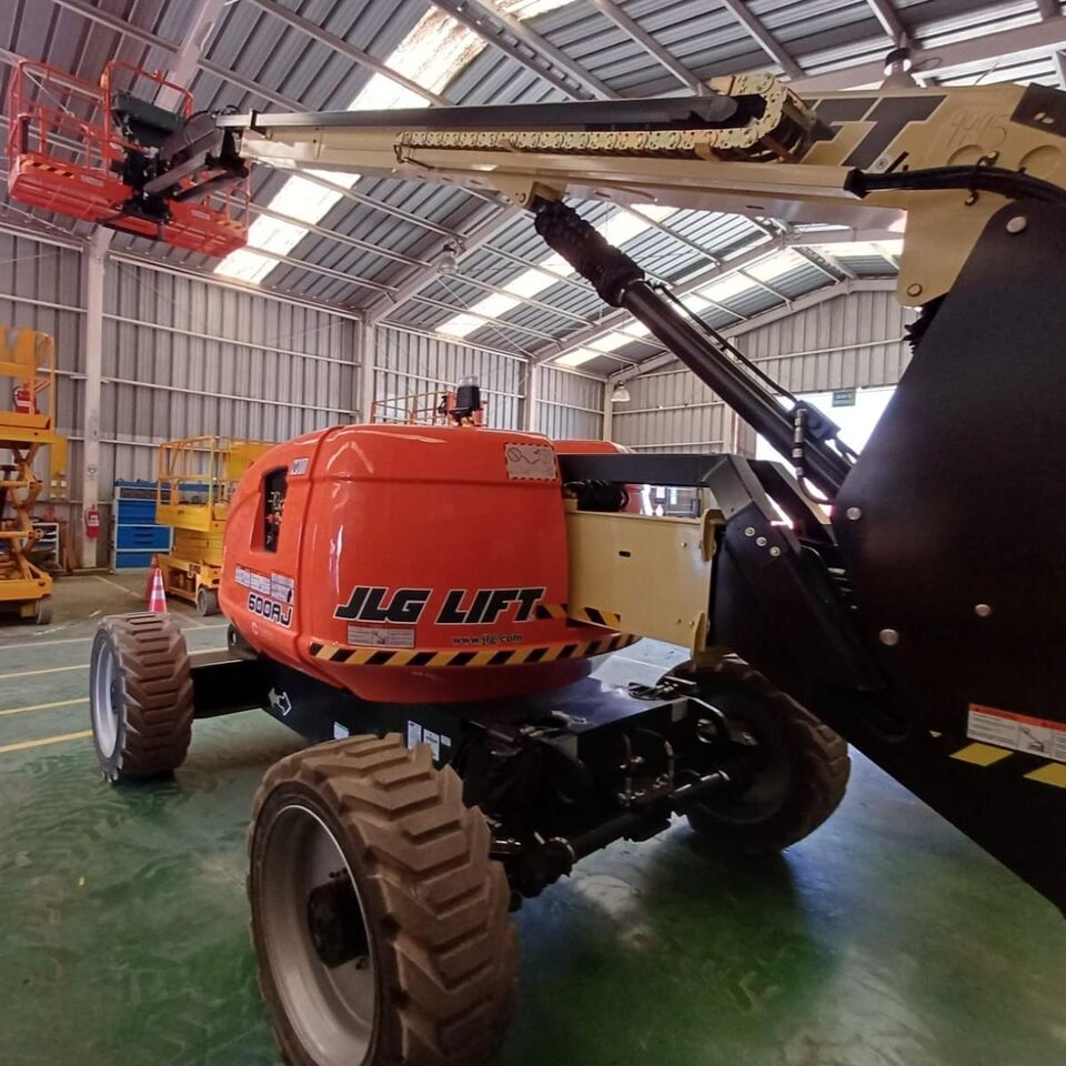 PLATAFORMA ARTICULADA JLG600AJ - Articulated boom: picture 1 PLATAFORMA ARTICULADA JLG600AJ - Articulated boom: picture 1