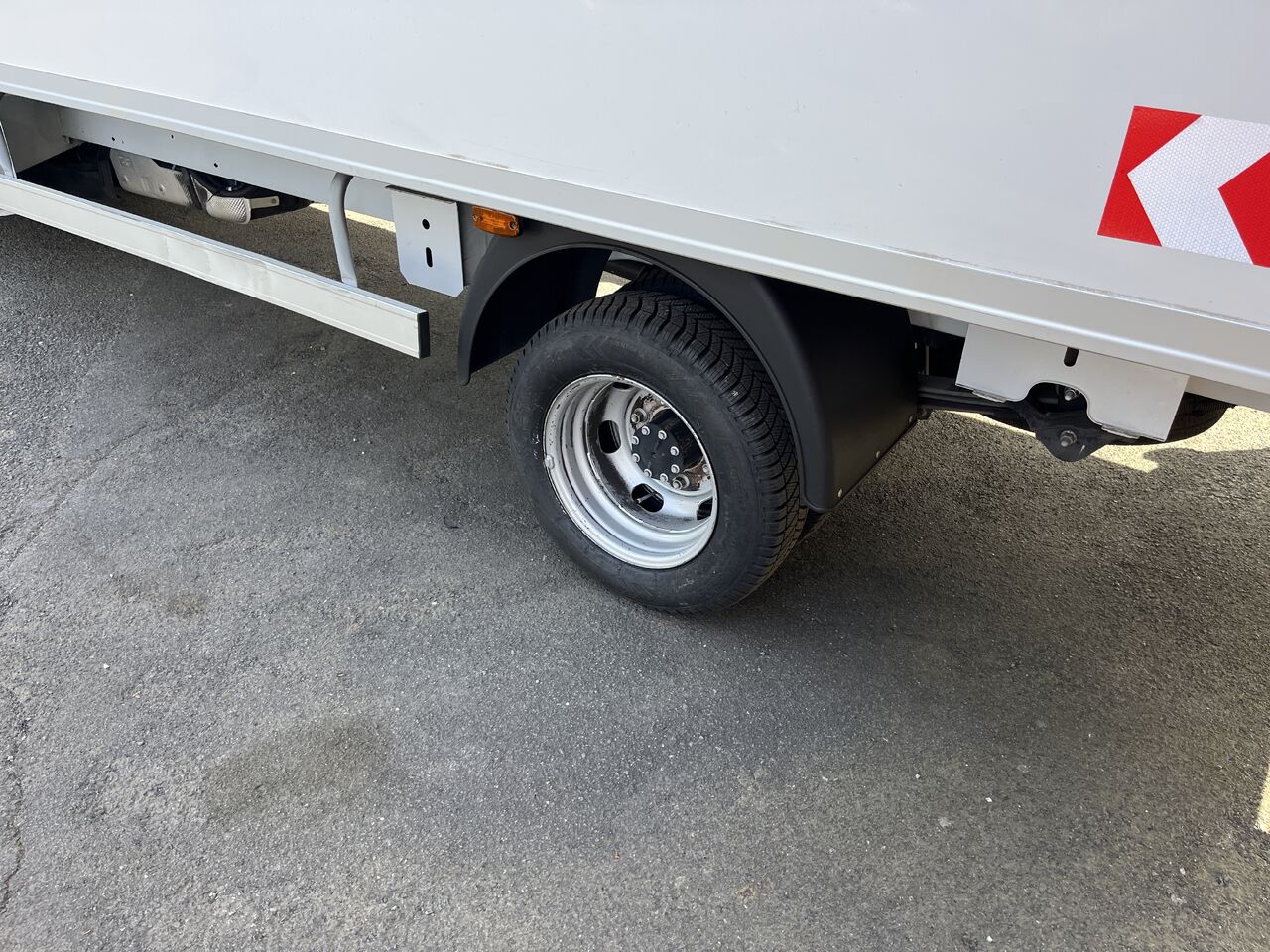 RENAULT MASTER 165CV 2.3DCI FOURGON 22m3 HAYON ELEVATEUR DHOLLANDIA ROUES JUMELEES - Box van: picture 4 RENAULT MASTER 165CV 2.3DCI FOURGON 22m3 HAYON ELEVATEUR DHOLLANDIA ROUES JUMELEES - Box van: picture 4