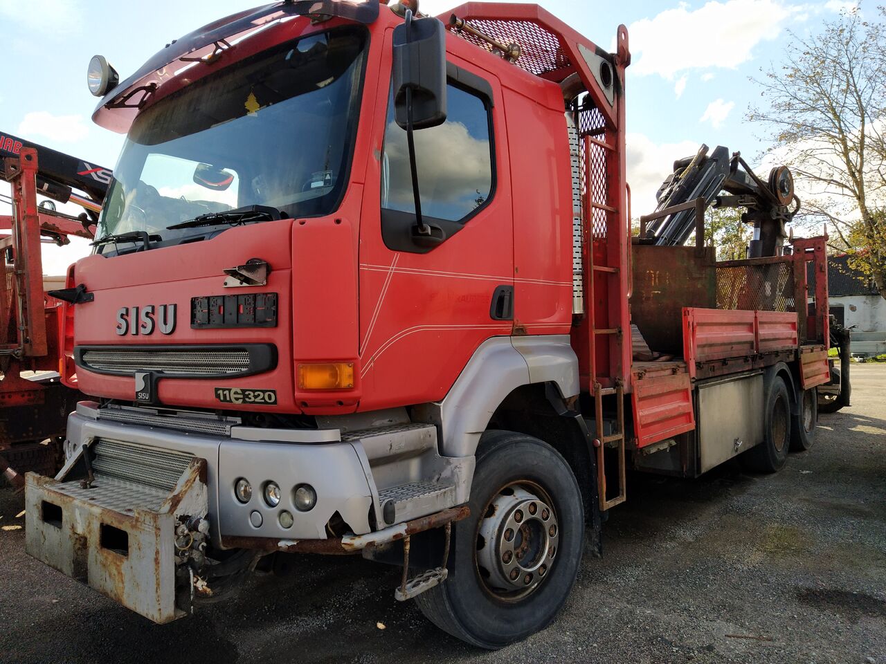 SISU E11M - Dropside/ Flatbed truck, Crane truck: picture 3 SISU E11M - Dropside/ Flatbed truck, Crane truck: picture 3