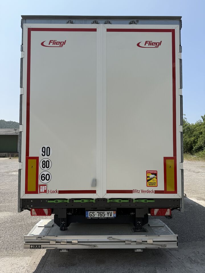 FLIEGL RoadRunner - Curtainsider semi-trailer: picture 4 FLIEGL RoadRunner - Curtainsider semi-trailer: picture 4