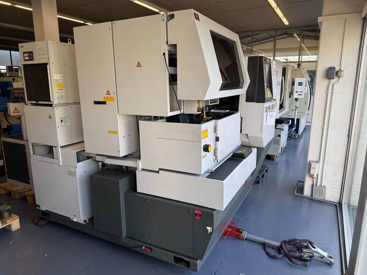 SODICK AP 200 L - Metalworking machinery: picture 2 SODICK AP 200 L - Metalworking machinery: picture 2