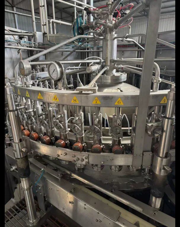 Used SIG CSD can filling line 30000 BPH - Liquid filling machine: picture 5 Used SIG CSD can filling line 30000 BPH - Liquid filling machine: picture 5
