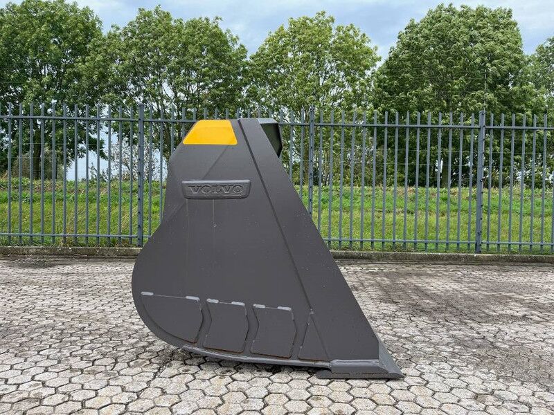 Volvo L 90 H Bucket - Bucket for Construction machinery: picture 4 Volvo L 90 H Bucket - Bucket for Construction machinery: picture 4