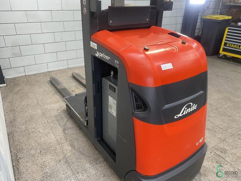 Linde V10-02 - Order picker: picture 3 Linde V10-02 - Order picker: picture 3