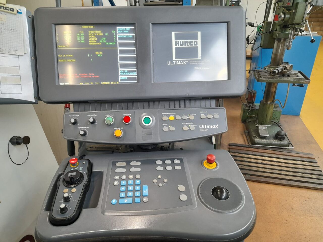 Hurco VMX 30 - CNC machining center: picture 4 Hurco VMX 30 - CNC machining center: picture 4