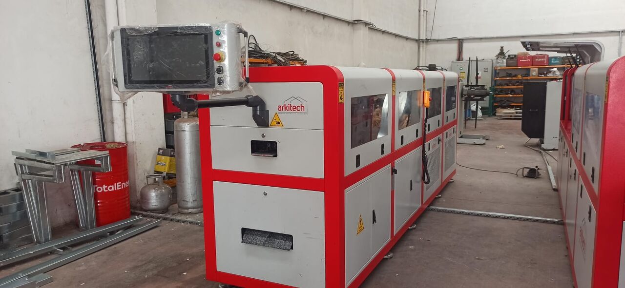 Arkitech AF1200p - Sheet metal folding machine: picture 4 Arkitech AF1200p - Sheet metal folding machine: picture 4