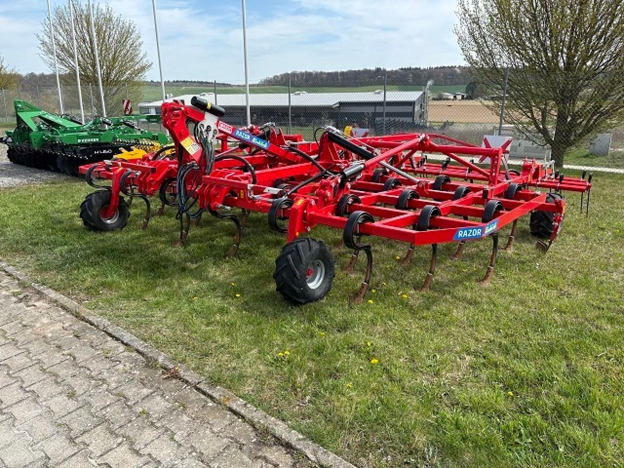 Einböck RAZOR - Cultivator: picture 1 Einböck RAZOR - Cultivator: picture 1