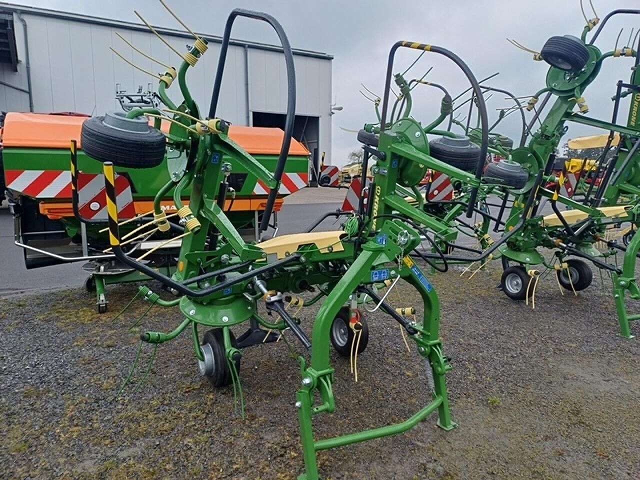 Krone VENDRO 470 - Tedder/ Rake: picture 2 Krone VENDRO 470 - Tedder/ Rake: picture 2