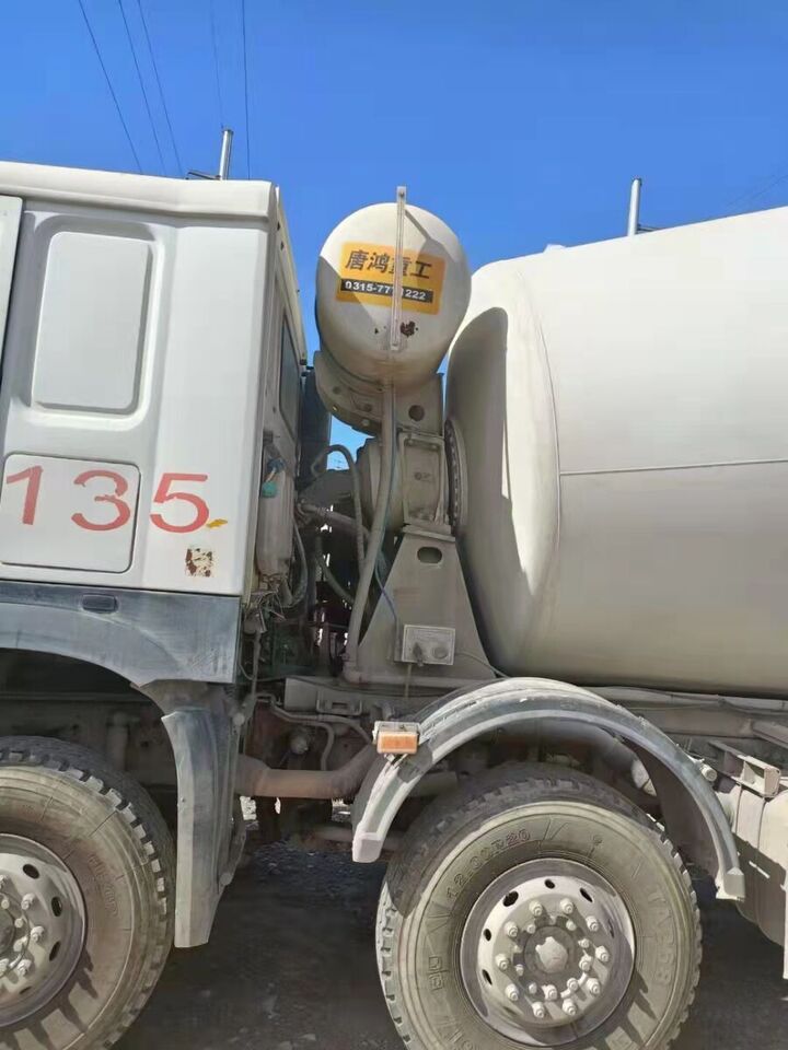 Howo XT5310GJBZZ38G - Concrete mixer truck: picture 1 Howo XT5310GJBZZ38G - Concrete mixer truck: picture 1