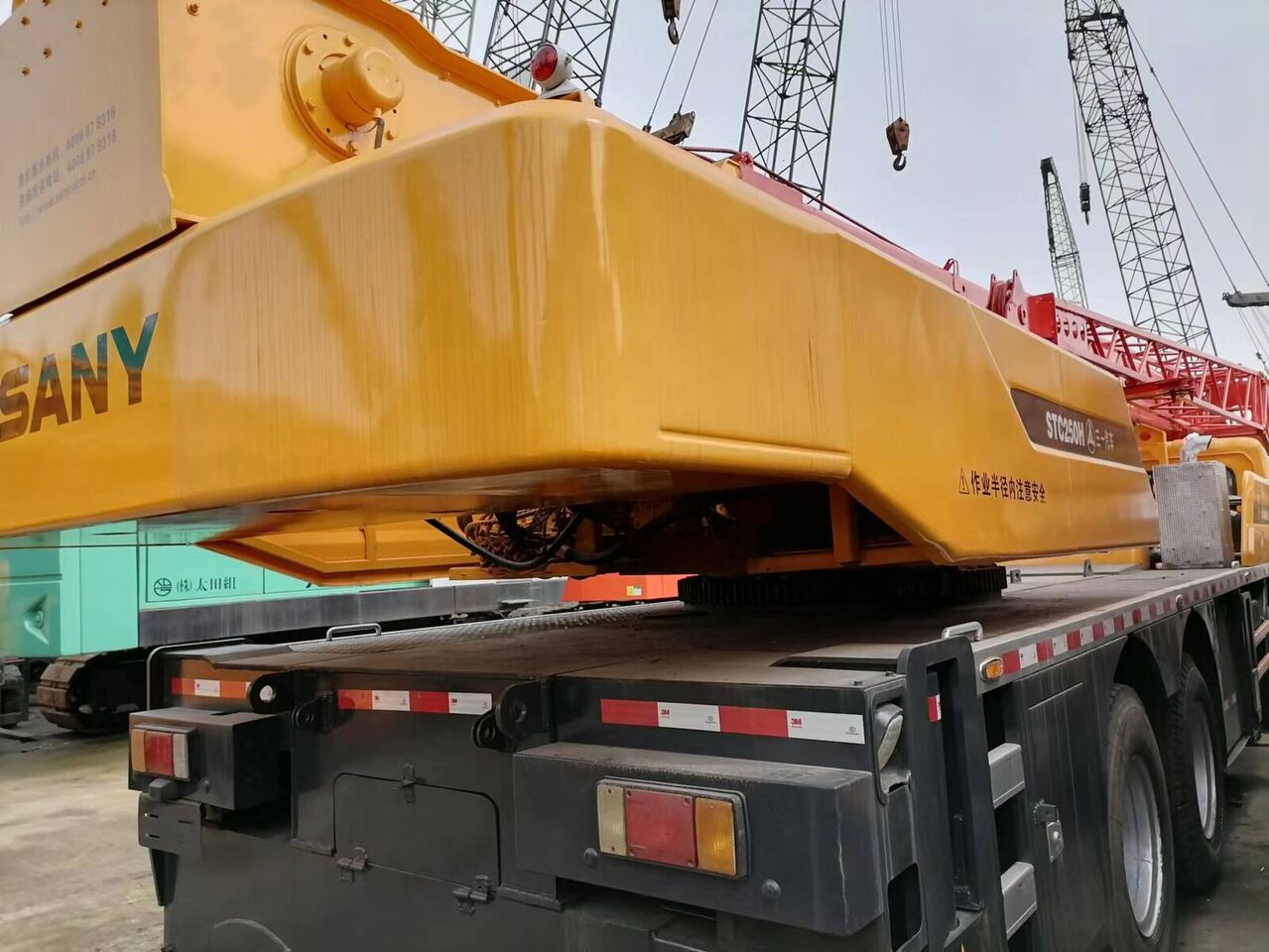 Sany STC250 - All terrain crane: picture 5 Sany STC250 - All terrain crane: picture 5