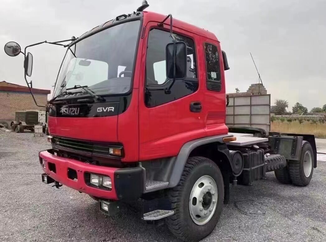 Isuzu - Tractor unit: picture 2 Isuzu - Tractor unit: picture 2