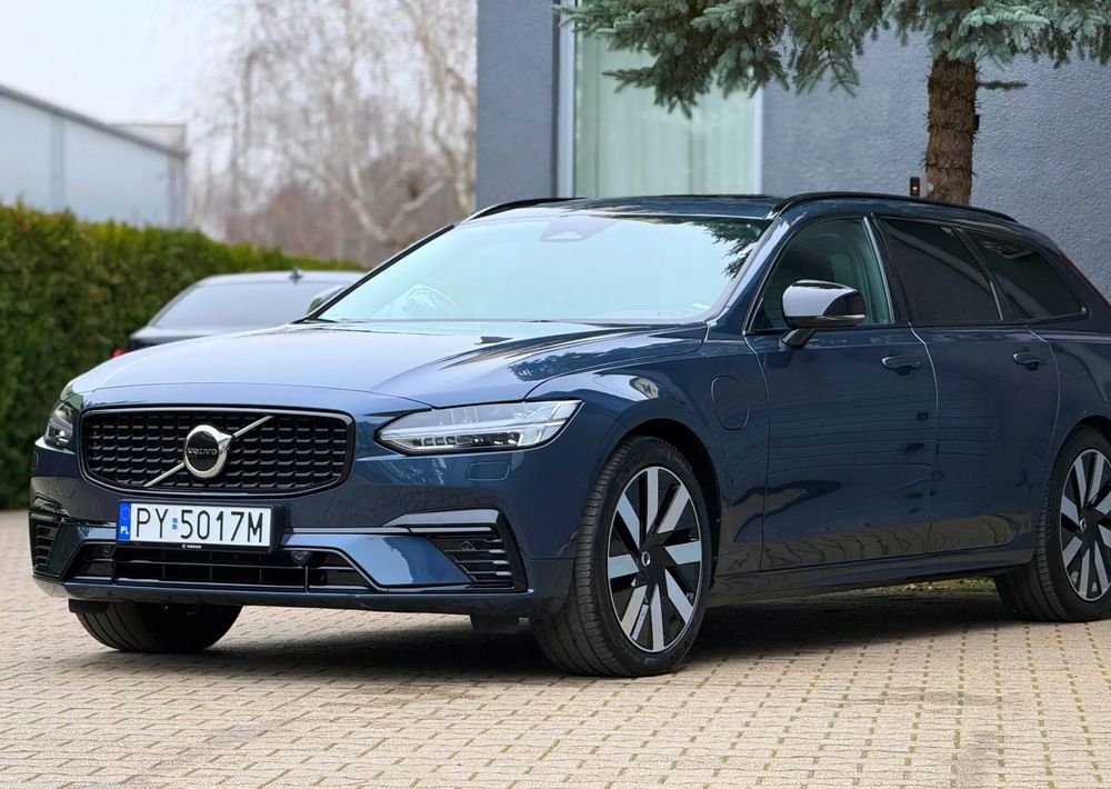 Volvo V90 T6 AWD Plug-In Hybrid Plus Dark - Station wagon: picture 2 Volvo V90 T6 AWD Plug-In Hybrid Plus Dark - Station wagon: picture 2