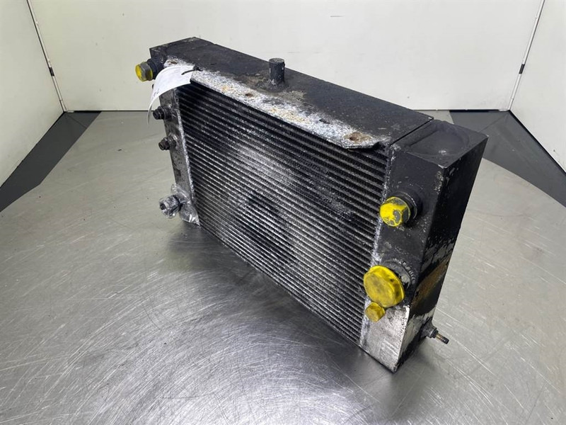 Engine for Construction machinery Ahlmann AS900-23126961-Cooler/Kühler/Koeler: picture 8 Engine for Construction machinery Ahlmann AS900-23126961-Cooler/Kühler/Koeler: picture 8