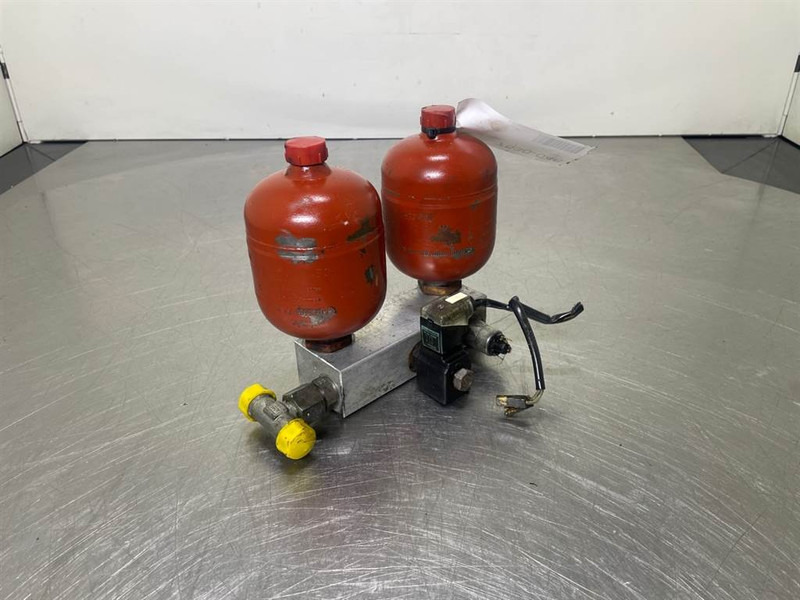 Ahlmann AZ6-4108213A/4108214A-Stabilising module - Hydraulics for Construction machinery: picture 2 Ahlmann AZ6-4108213A/4108214A-Stabilising module - Hydraulics for Construction machinery: picture 2