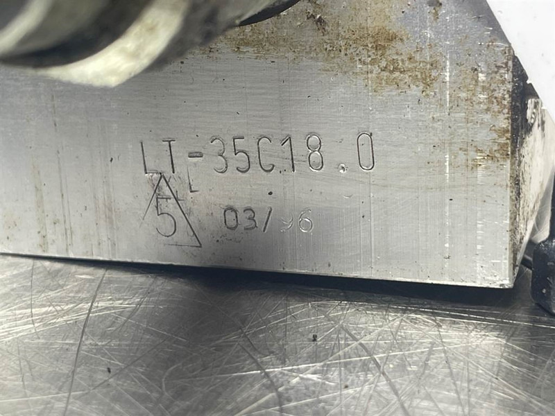 Ahlmann AZ6-4195590A-LT-35C18.0-Valve/Doppelschockventil - Hydraulics for Construction machinery: picture 4 Ahlmann AZ6-4195590A-LT-35C18.0-Valve/Doppelschockventil - Hydraulics for Construction machinery: picture 4