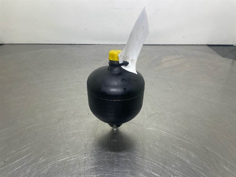 Ahlmann AZ6-Bosch 0531602506-Accumulator/Hydrospeicher - Hydraulics for Construction machinery: picture 1 Ahlmann AZ6-Bosch 0531602506-Accumulator/Hydrospeicher - Hydraulics for Construction machinery: picture 1