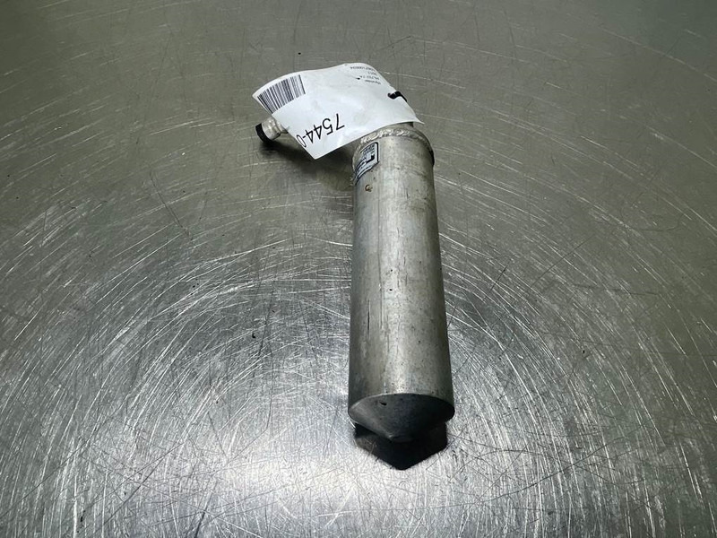 Hyundai HL757-7A-11N6-90060 / A4W00615 / ASRN60D-M5-Drier - Frame/ Chassis for Construction machinery: picture 2 Hyundai HL757-7A-11N6-90060 / A4W00615 / ASRN60D-M5-Drier - Frame/ Chassis for Construction machinery: picture 2