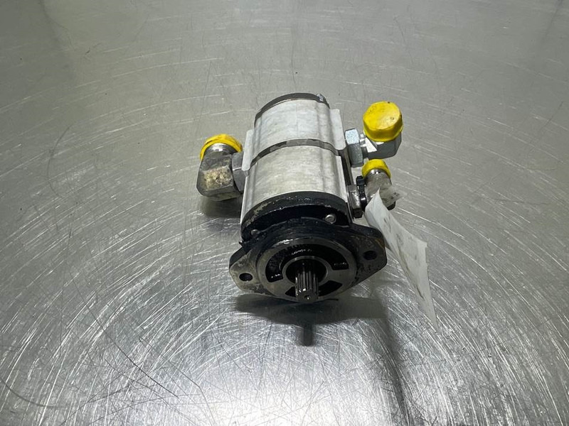 Hyundai HL757-7A-31LD-40500-Fan & brake pump - Hydraulics for Construction machinery: picture 2 Hyundai HL757-7A-31LD-40500-Fan & brake pump - Hydraulics for Construction machinery: picture 2