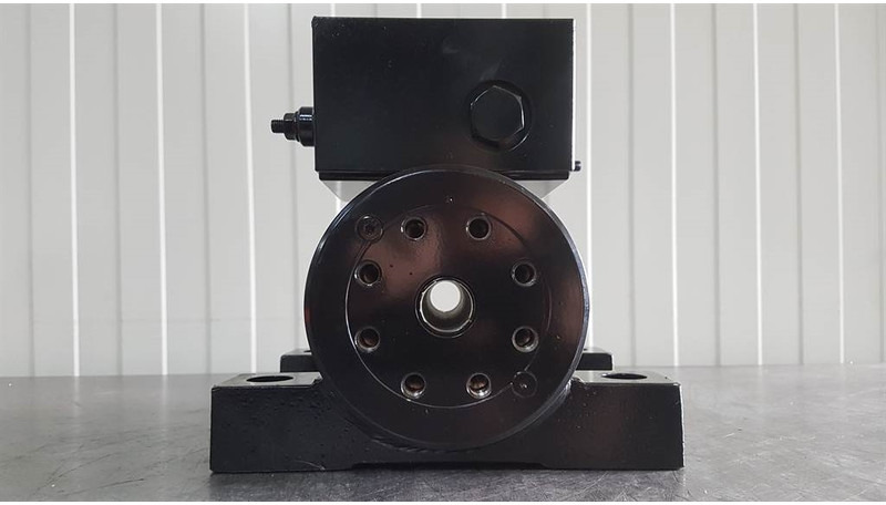 JLG - Helac L20-15-S - Rotary actuator/Drehantrieb - Hydraulics: picture 4 JLG - Helac L20-15-S - Rotary actuator/Drehantrieb - Hydraulics: picture 4