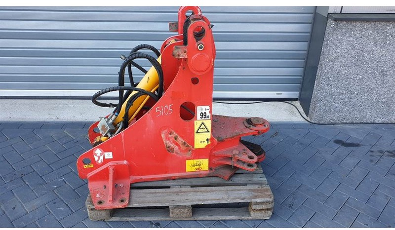 Komatsu WA70-5 - Chassis/Frame - Frame/ Chassis for Construction machinery: picture 1 Komatsu WA70-5 - Chassis/Frame - Frame/ Chassis for Construction machinery: picture 1