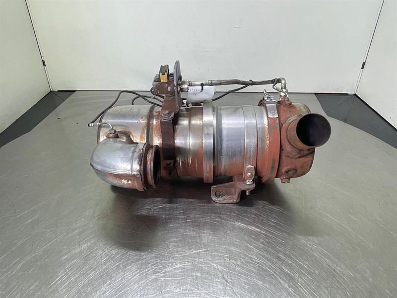 Liebherr L524-11645789-Dieselpartikelfilter/DPF filter - Engine for Construction machinery: picture 2 Liebherr L524-11645789-Dieselpartikelfilter/DPF filter - Engine for Construction machinery: picture 2
