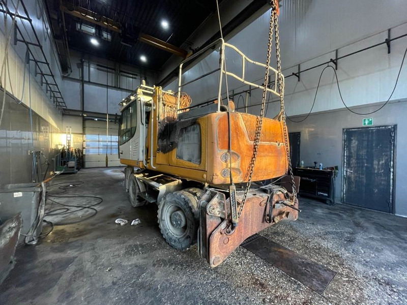 Liebherr LH 22 M - (For parts) - Wheel excavator: picture 2 Liebherr LH 22 M - (For parts) - Wheel excavator: picture 2