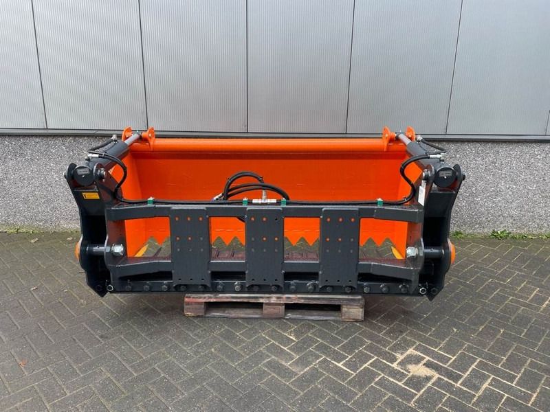MAMMUT SC220M - Silage cutter/Silageschneider/Kuilhapper - Silage equipment: picture 3 MAMMUT SC220M - Silage cutter/Silageschneider/Kuilhapper - Silage equipment: picture 3