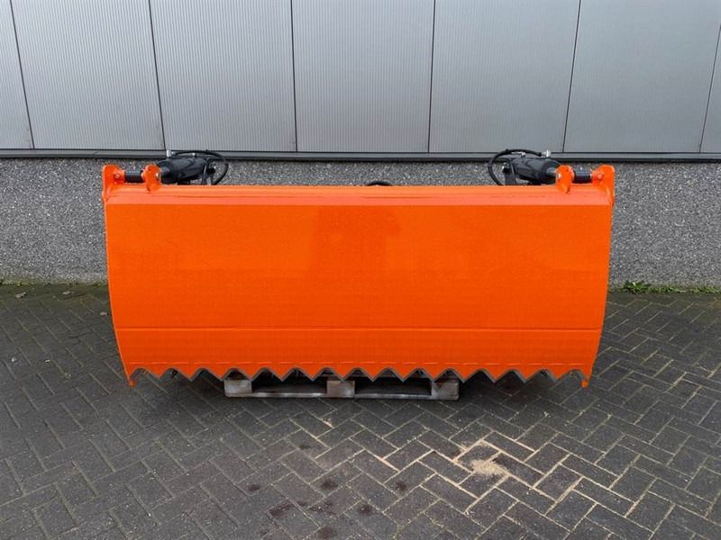 MAMMUT SC220M - Silage cutter/Silageschneider/Kuilhapper - Silage equipment: picture 1 MAMMUT SC220M - Silage cutter/Silageschneider/Kuilhapper - Silage equipment: picture 1